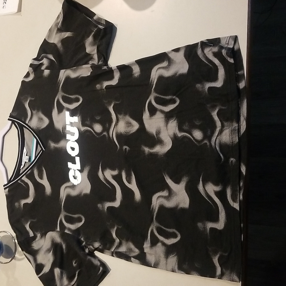 LARGE Distortion Brand Smoke   Clout Shirt Silver Foil letters